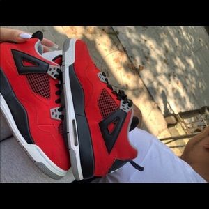 Toro Bravo IV Size 7